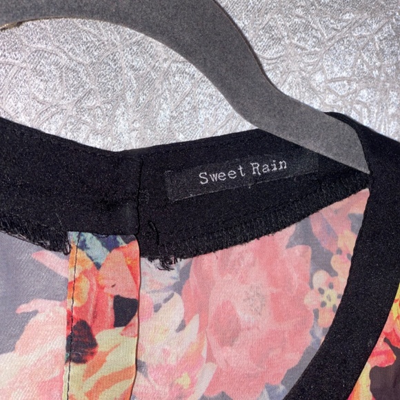 Flowers - Picture 3 of 4